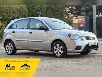 2010 (60) - 1.4 1 5dr