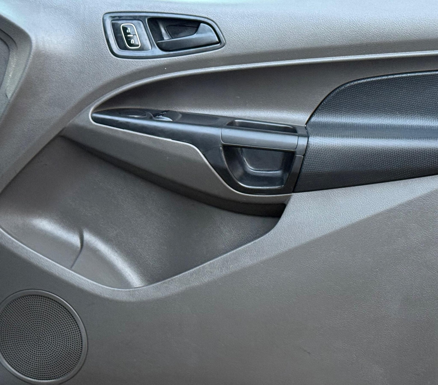 Used Ford Transit Connect 2020 for sale - 77118107: Photo 15