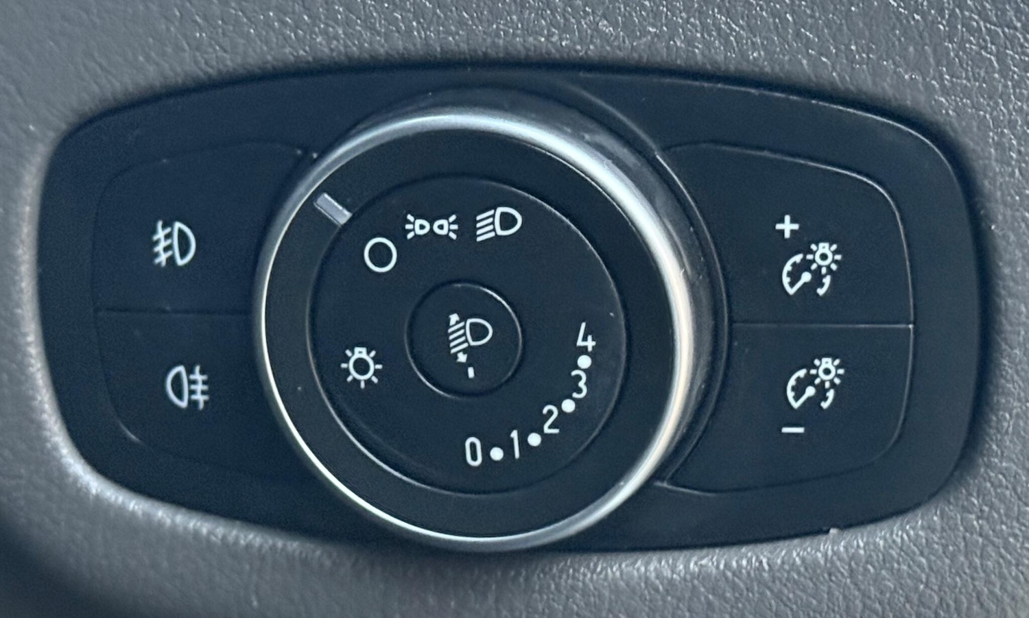 Used Ford Transit Connect 2020 for sale - 77118107: Photo 40