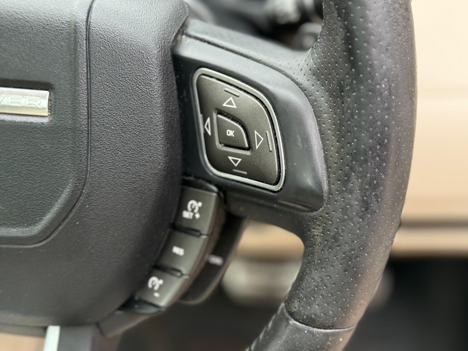 Used Land Rover Range Rover Evoque 2021 for sale - 76017331: Photo 40