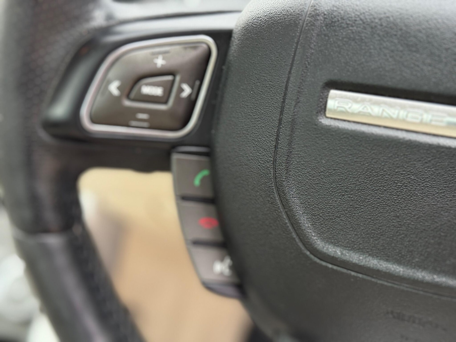 Used Land Rover Range Rover Evoque 2021 for sale - 76017331: Photo 41