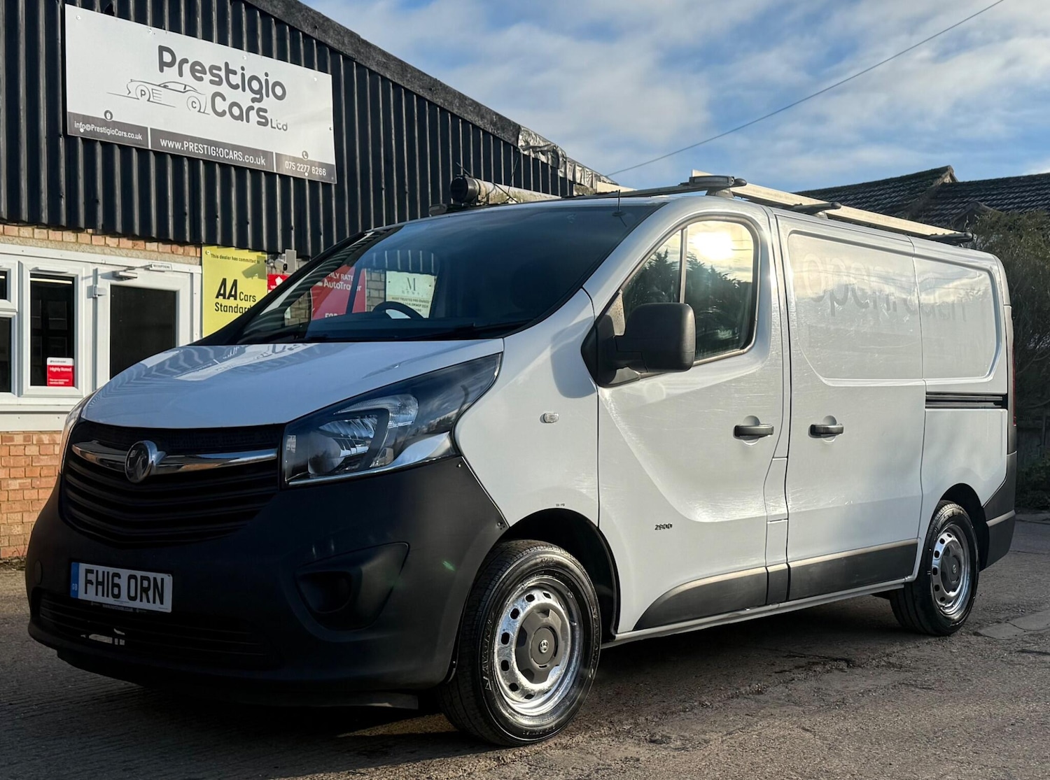 Used Vauxhall Vivaro 2016 for sale - 76625724: Photo 5