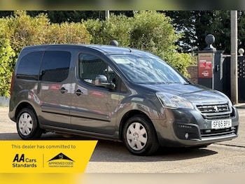 Used Peugeot Partner Tepee 2015 for sale - 79526261: Photo