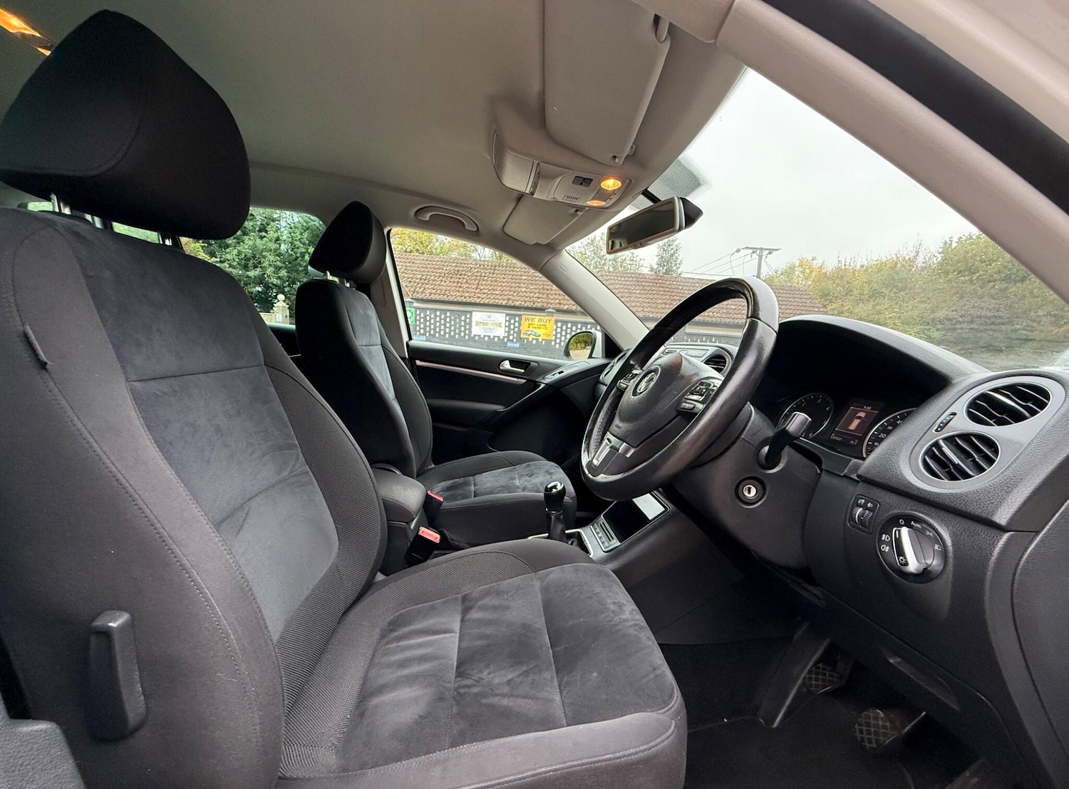 Used Volkswagen Tiguan 2012 for sale - 76934249: Photo 14