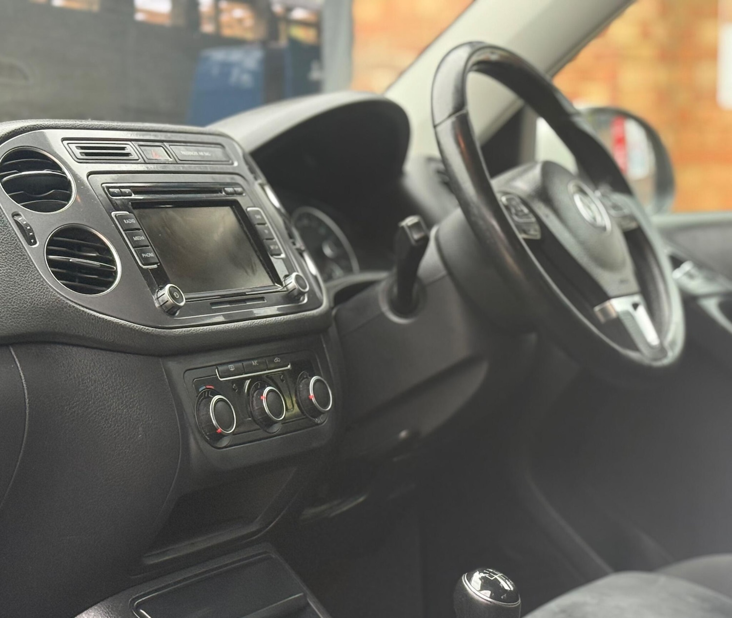 Used Volkswagen Tiguan 2012 for sale - 76934249: Photo 17