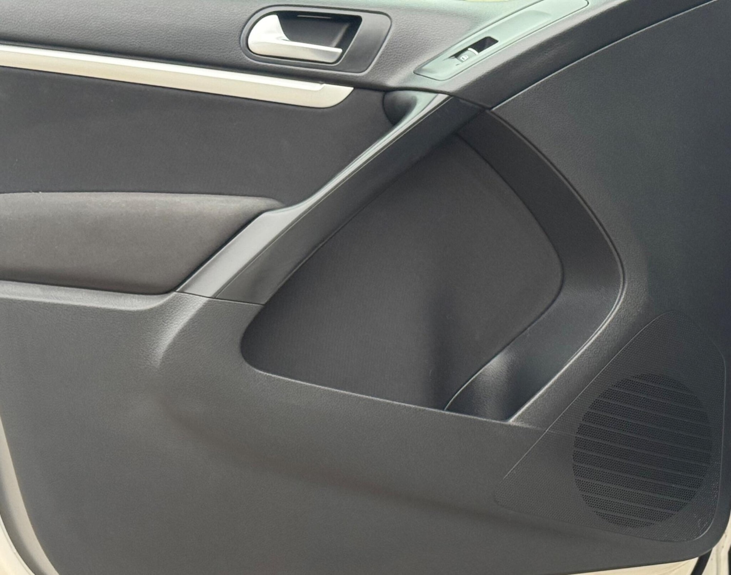 Used Volkswagen Tiguan 2012 for sale - 76934249: Photo 18