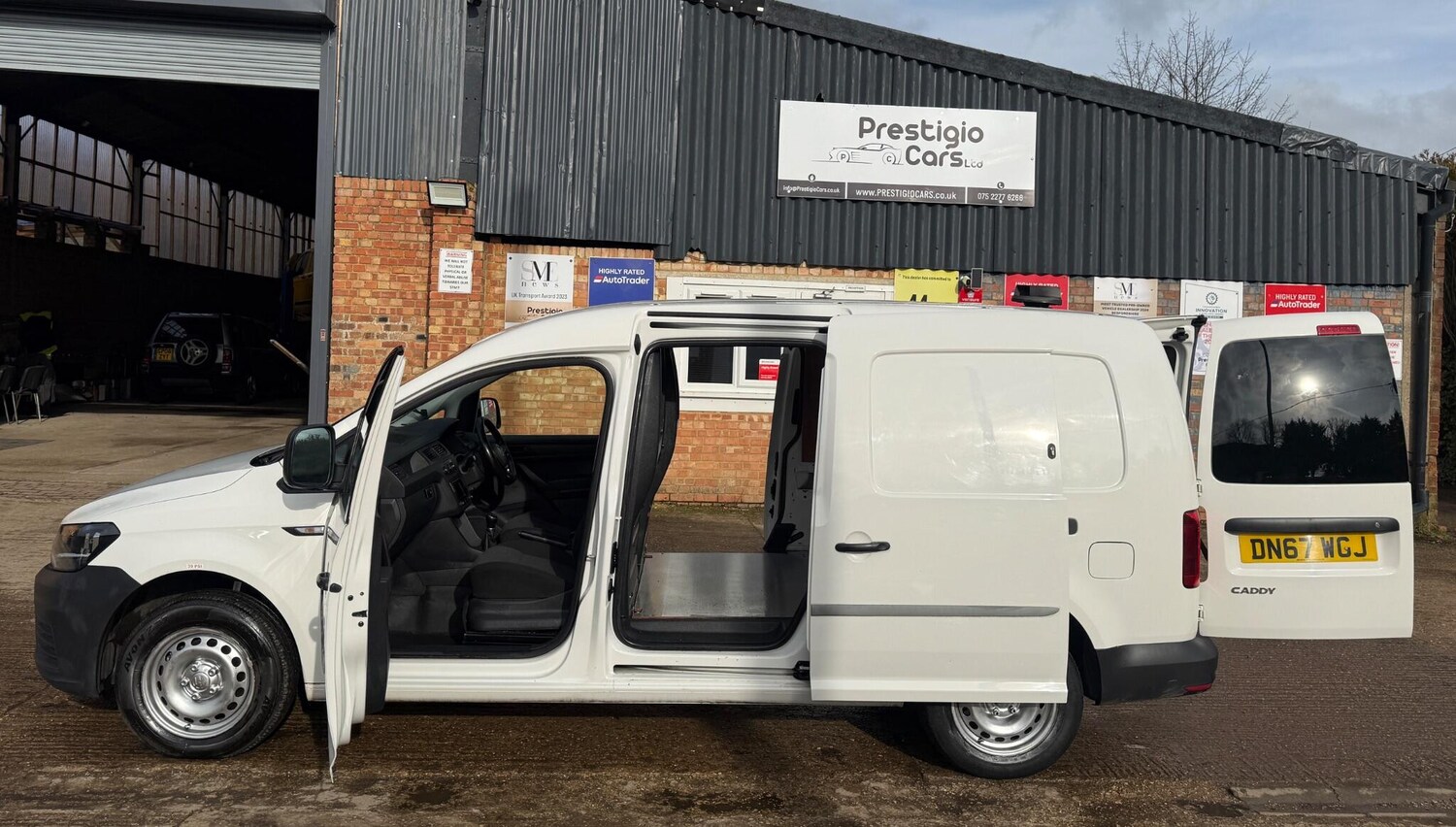 Used Volkswagen Caddy Maxi 2017 for sale - 77493723: Photo 13