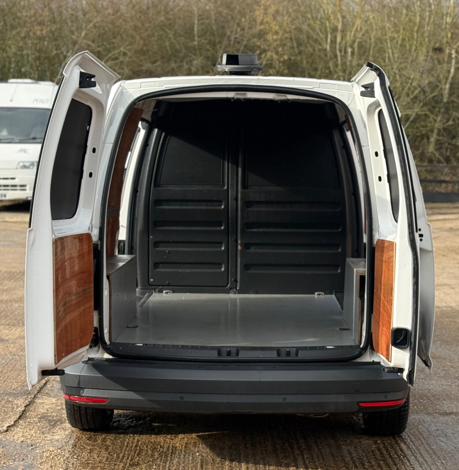 Used Volkswagen Caddy Maxi 2017 for sale - 77493723: Photo 15