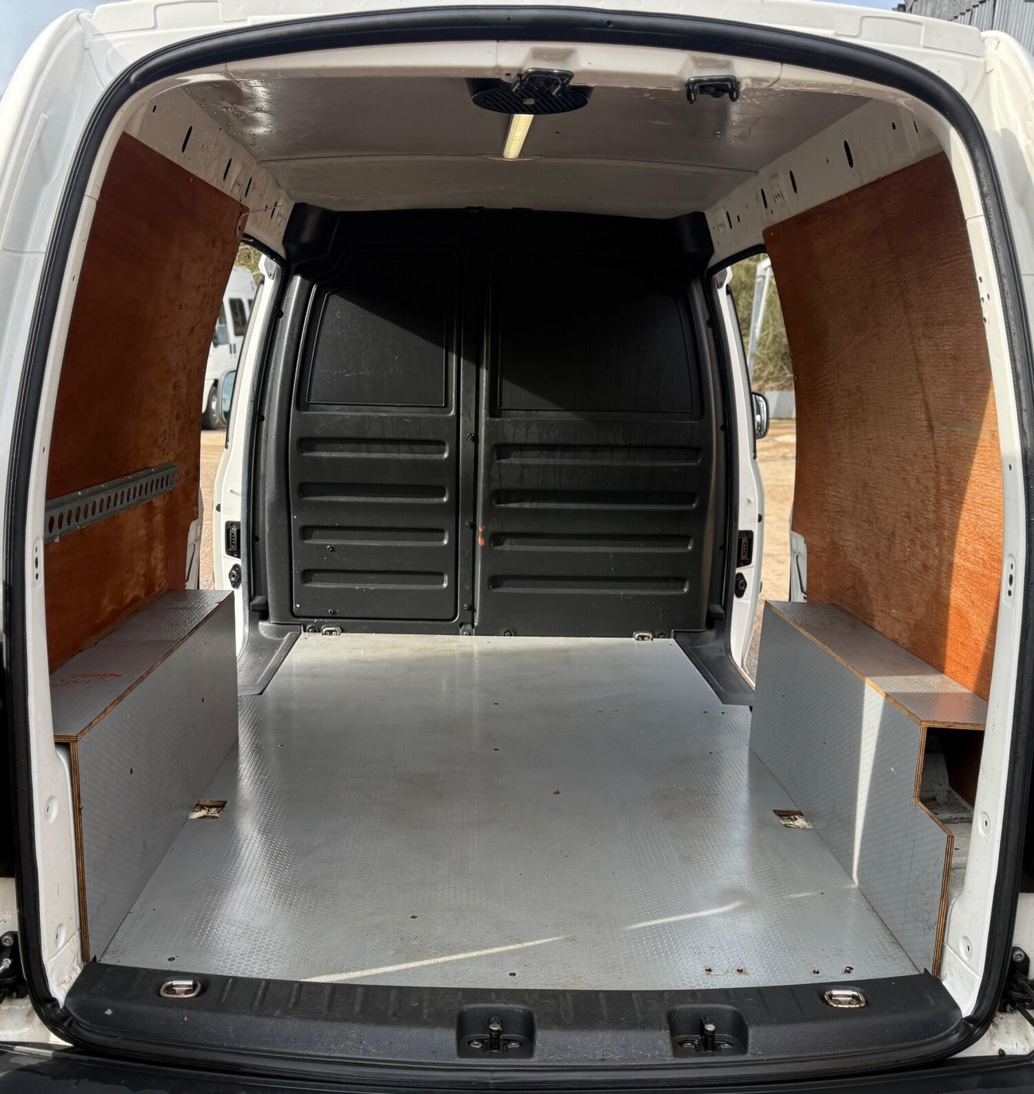 Used Volkswagen Caddy Maxi 2017 for sale - 77493723: Photo 16