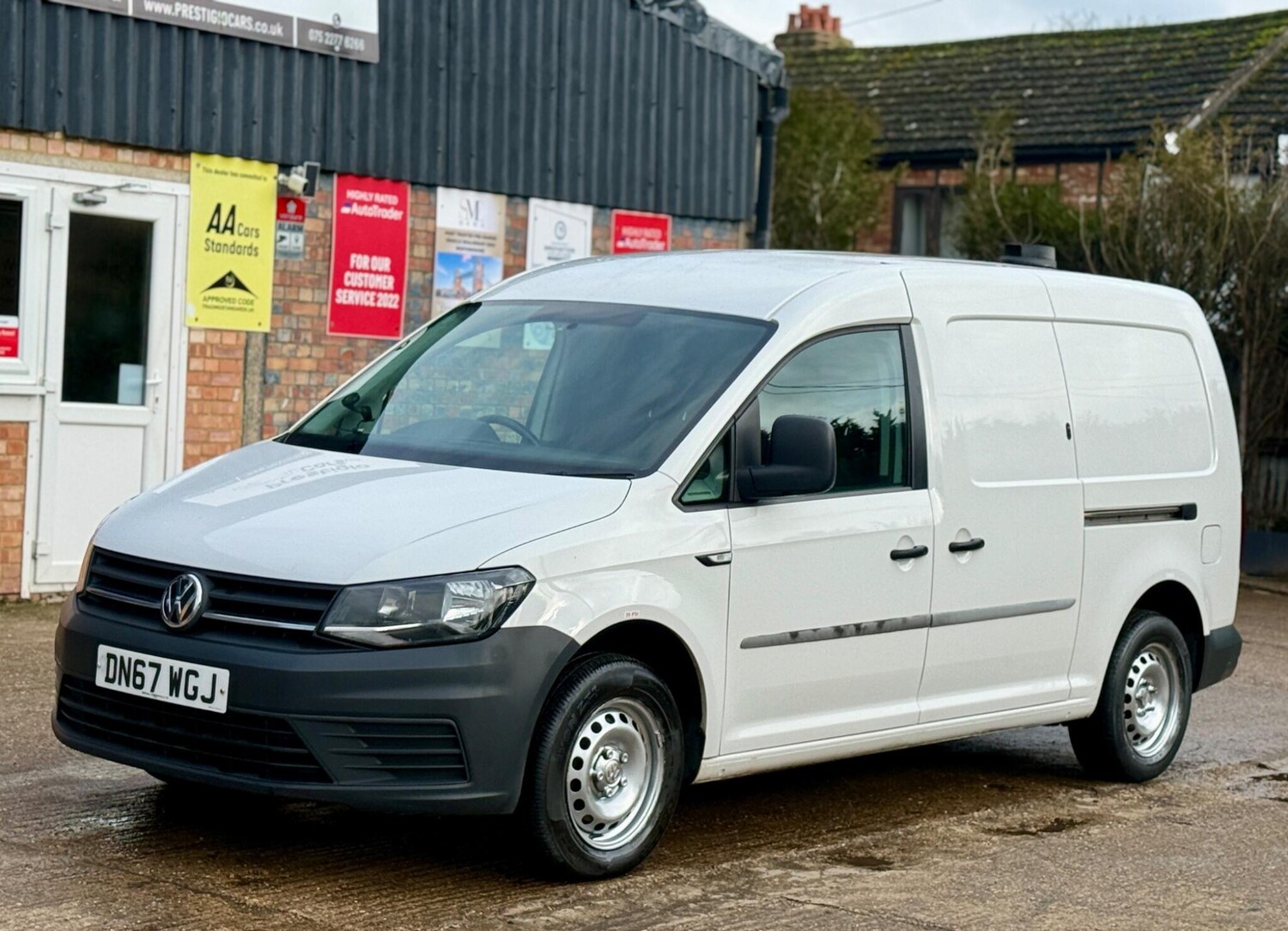 Used Volkswagen Caddy Maxi 2017 for sale - 77493723: Photo 3