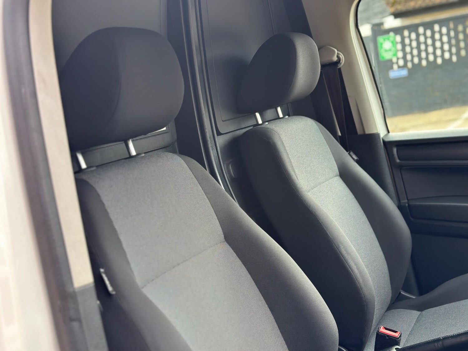 Used Volkswagen Caddy Maxi 2017 for sale - 77493723: Photo 36