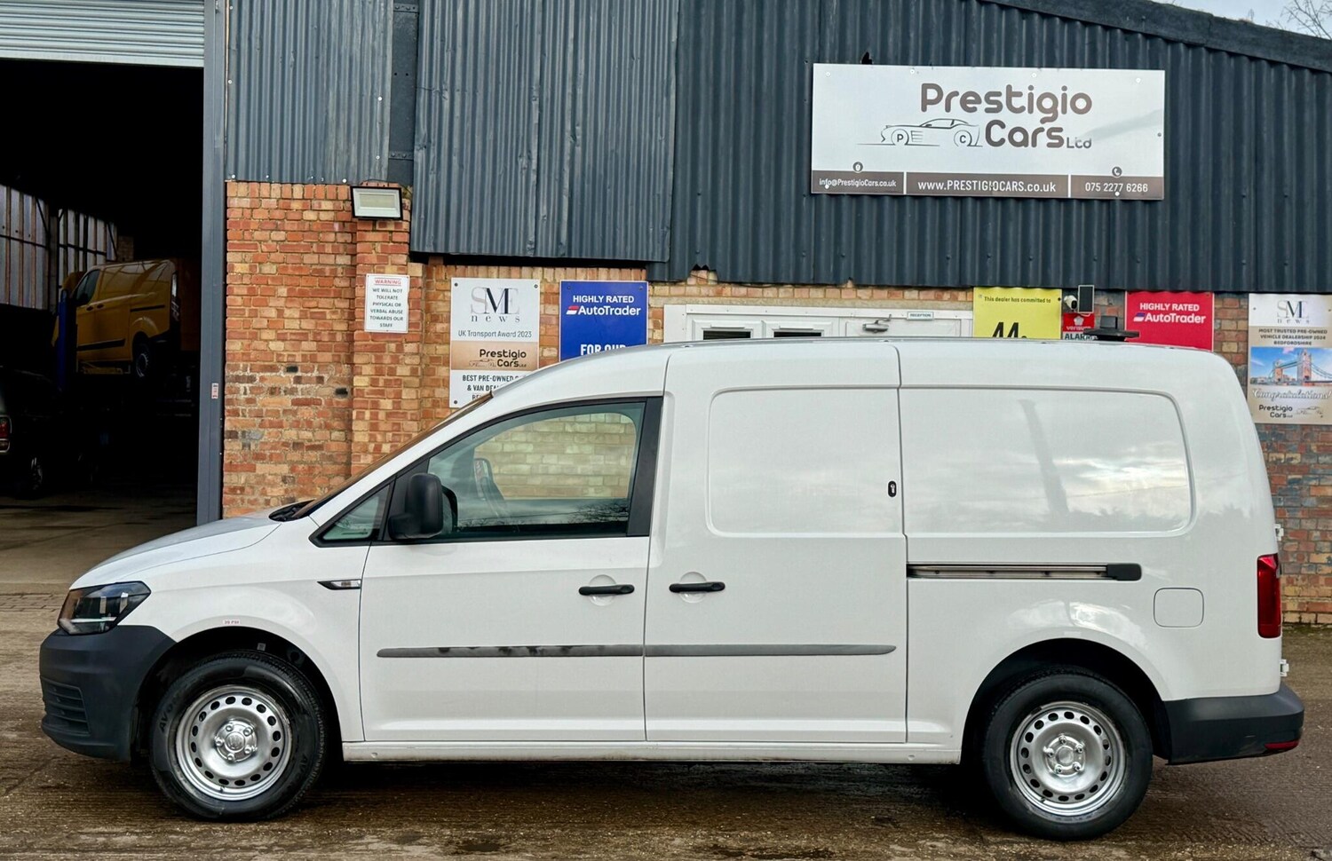 Used Volkswagen Caddy Maxi 2017 for sale - 77493723: Photo 5