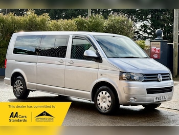 Used Volkswagen Transporter Shuttle 2015 for sale - 77650429: Photo