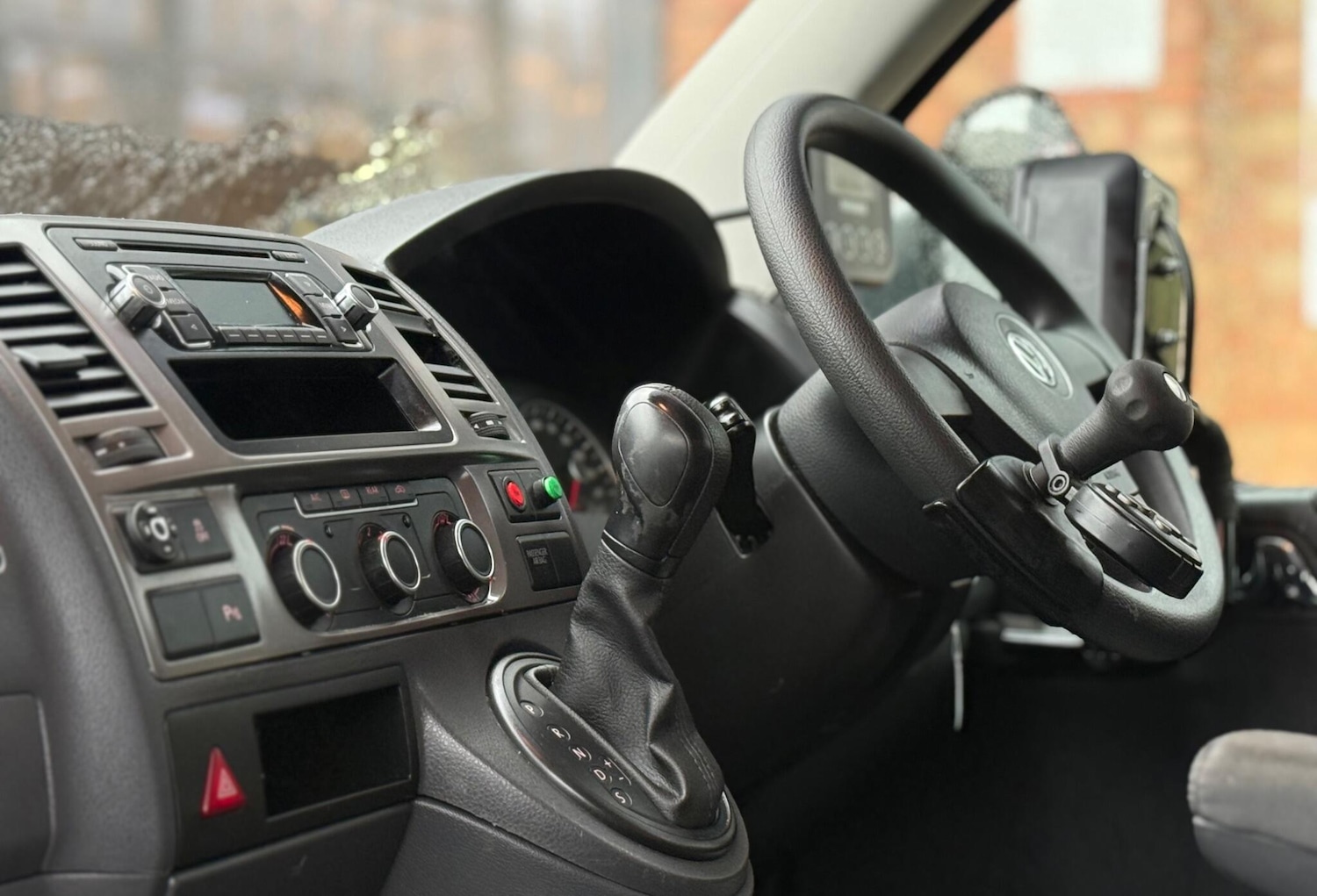 Used Volkswagen Transporter Shuttle 2015 for sale - 76783286: Photo 12