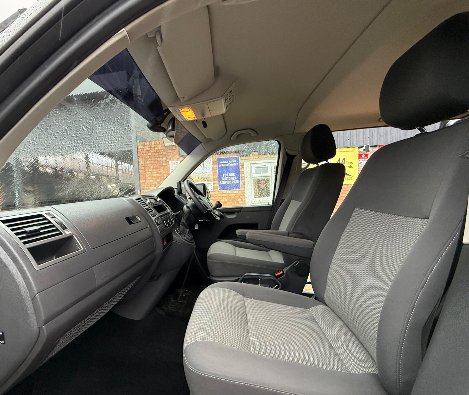 Used Volkswagen Transporter Shuttle 2015 for sale - 76783286: Photo 19