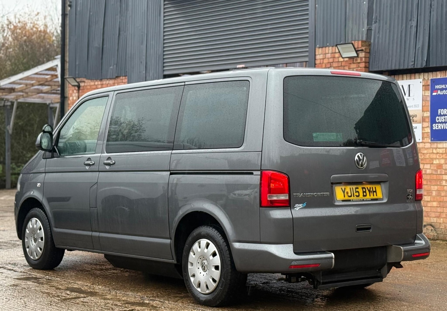 Used Volkswagen Transporter Shuttle 2015 for sale - 76783286: Photo 3