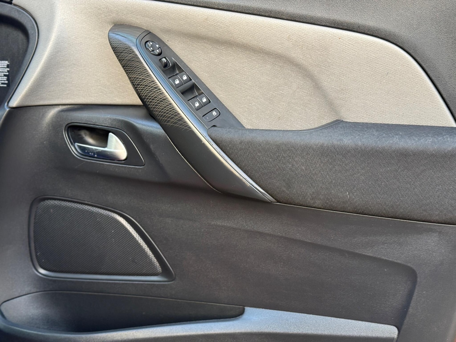 Used Citroen C4 Picasso 2015 for sale - 77220868: Photo 32