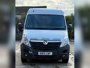 Vauxhall - Movano
