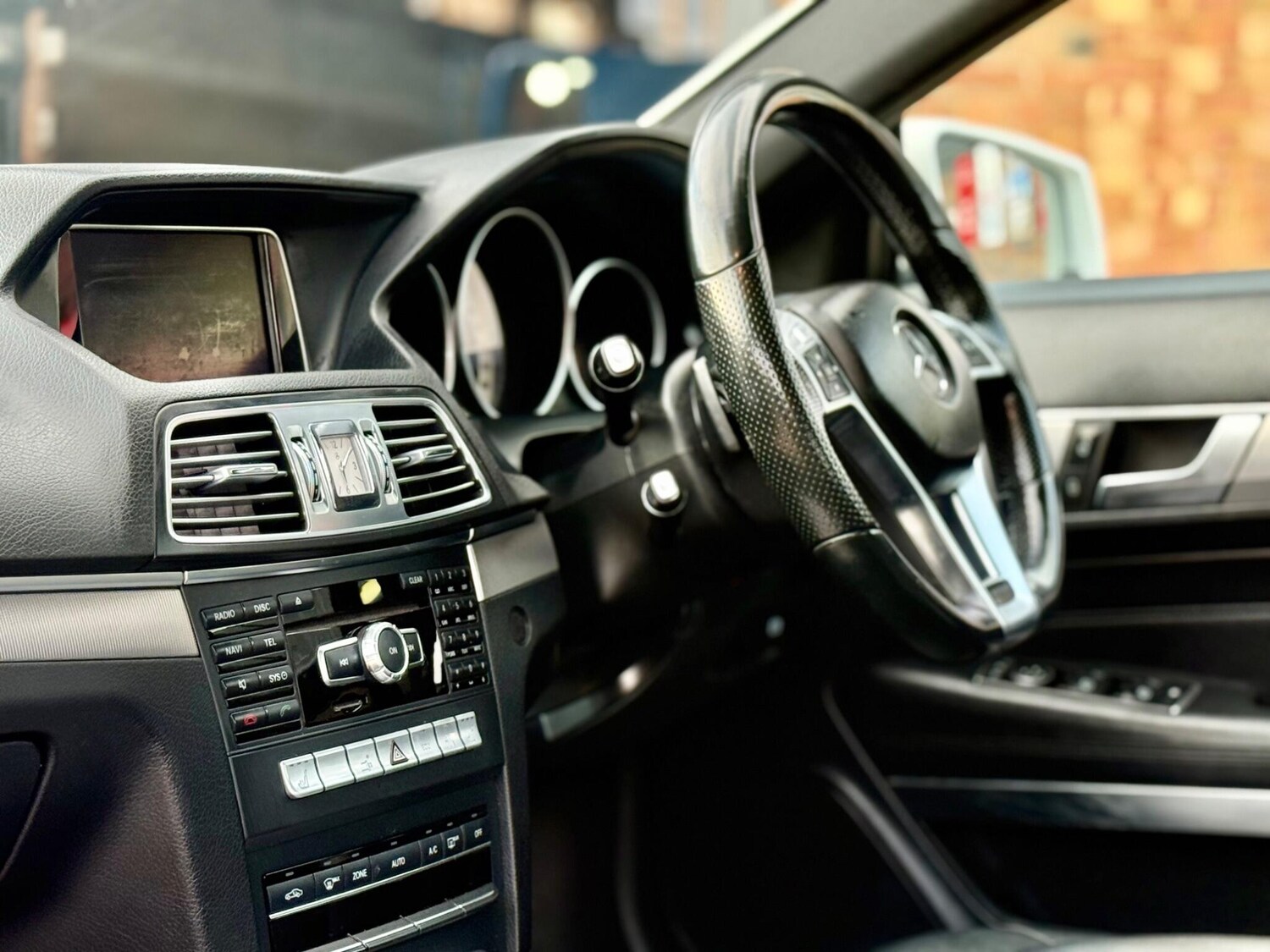 Used Mercedes-Benz E Class 2014 for sale - 78015984: Photo 14