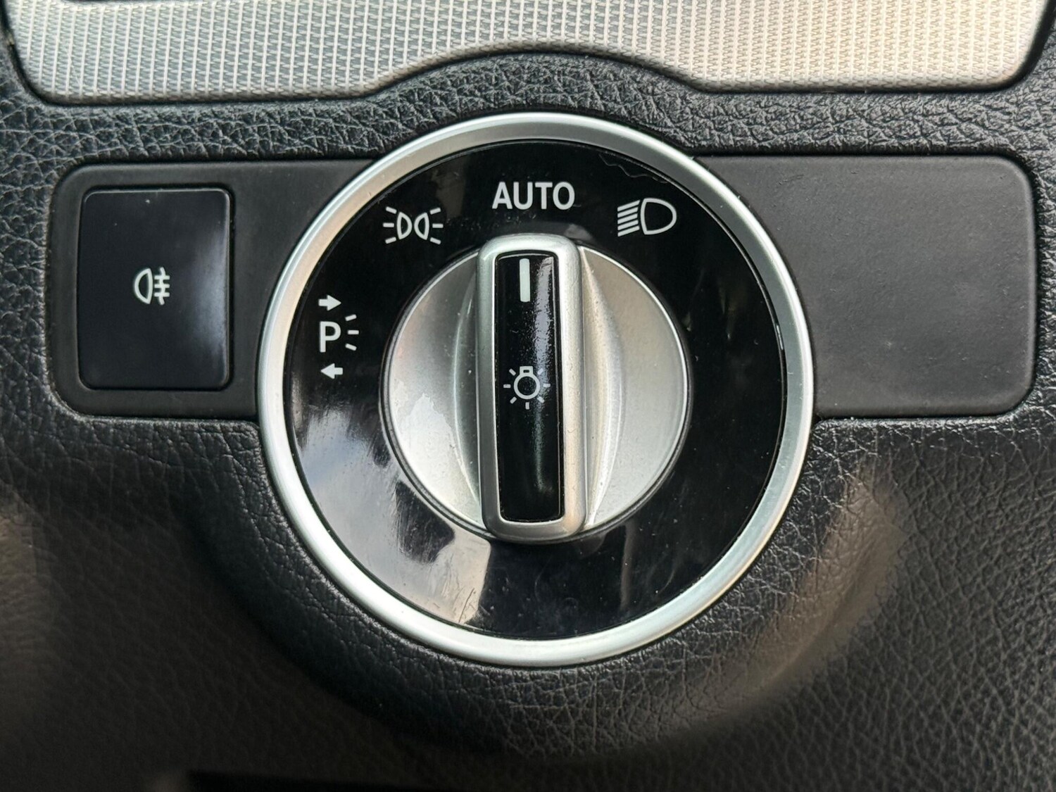 Used Mercedes-Benz E Class 2014 for sale - 78015984: Photo 40