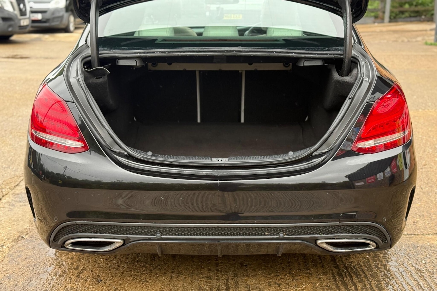 Used Mercedes-Benz C Class 2014 for sale - 76845392: Photo 21