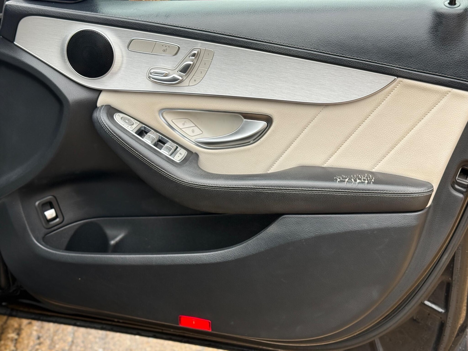 Used Mercedes-Benz C Class 2014 for sale - 76845392: Photo 34