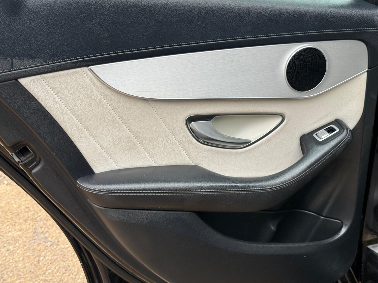 Used Mercedes-Benz C Class 2014 for sale - 76845392: Photo 36