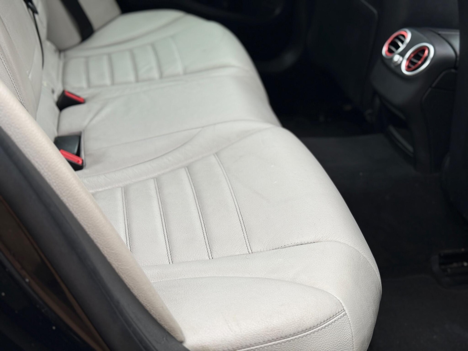 Used Mercedes-Benz C Class 2014 for sale - 76845392: Photo 37