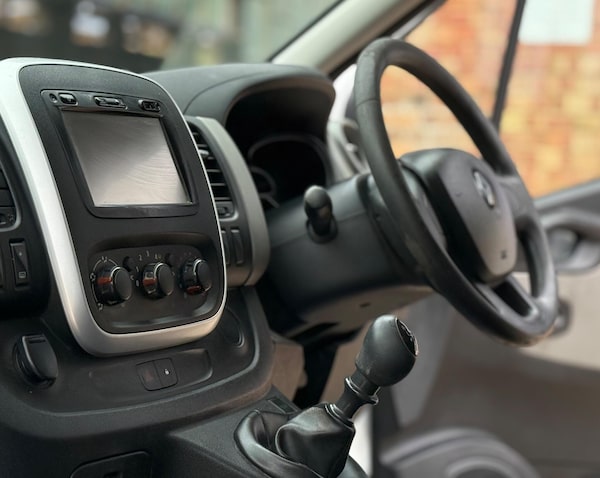Used Renault Trafic 2015 for sale - 76236883: Photo 11