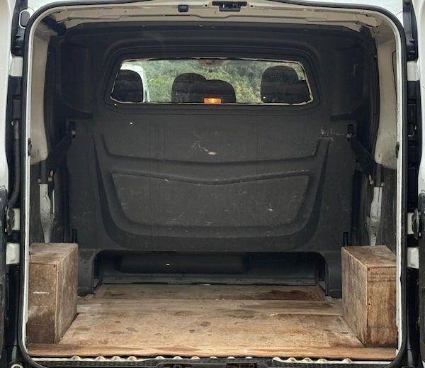 Used Renault Trafic 2015 for sale - 76236883: Photo 15