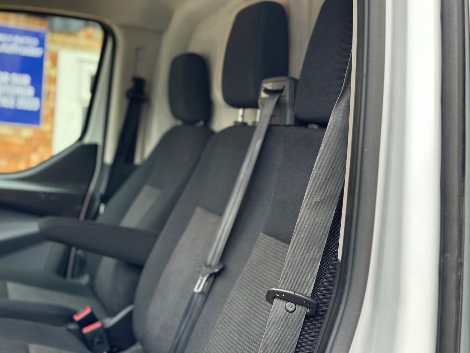 Used Ford Transit Custom 2018 for sale - 75995576: Photo 32