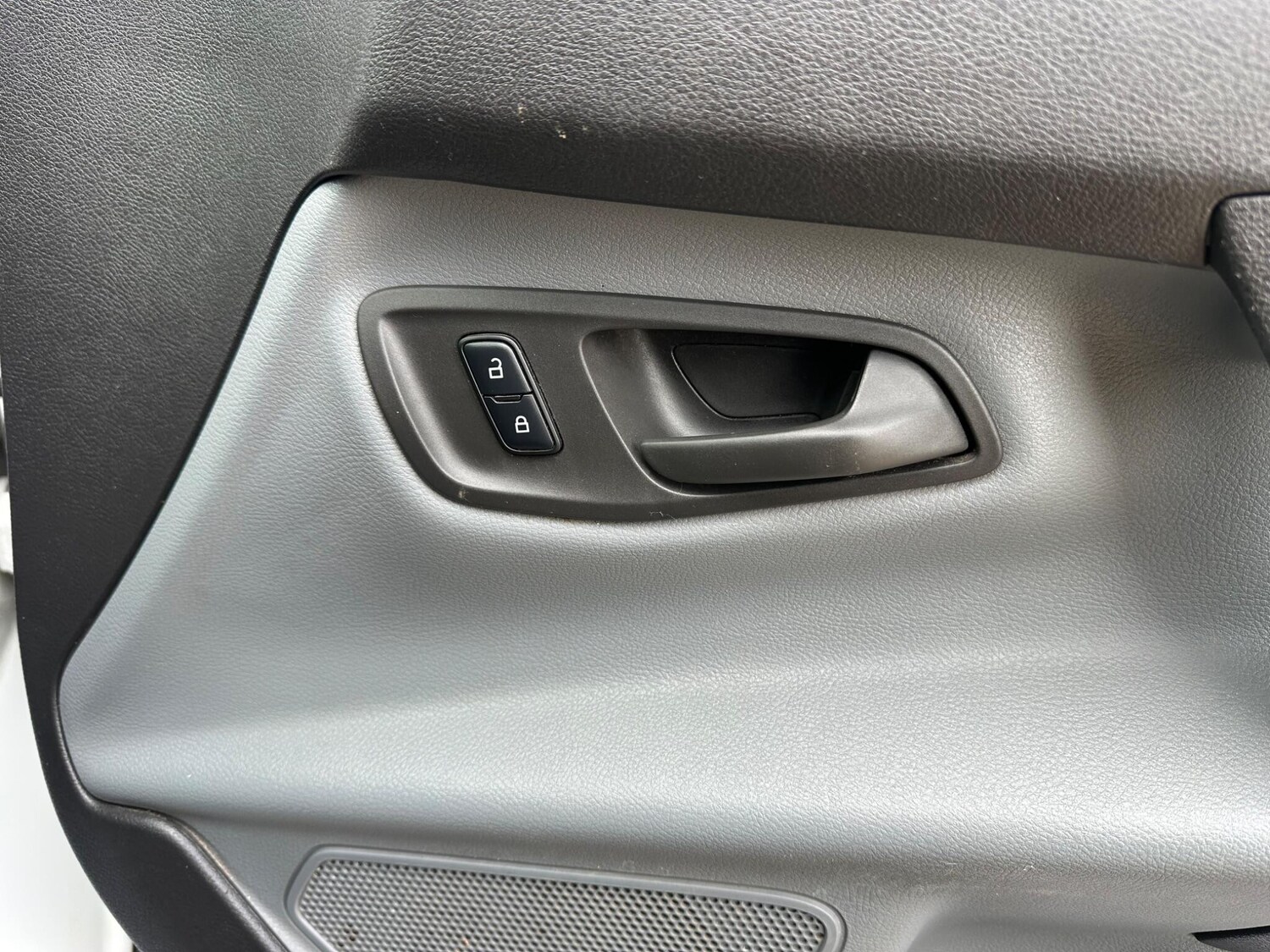 Used Ford Transit Custom 2018 for sale - 75995576: Photo 37