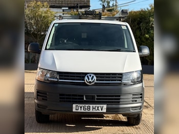 Used Volkswagen Transporter 2018 for sale - 77654049: Photo