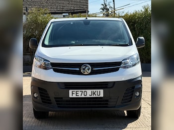 Vauxhall Vivaro feature image
