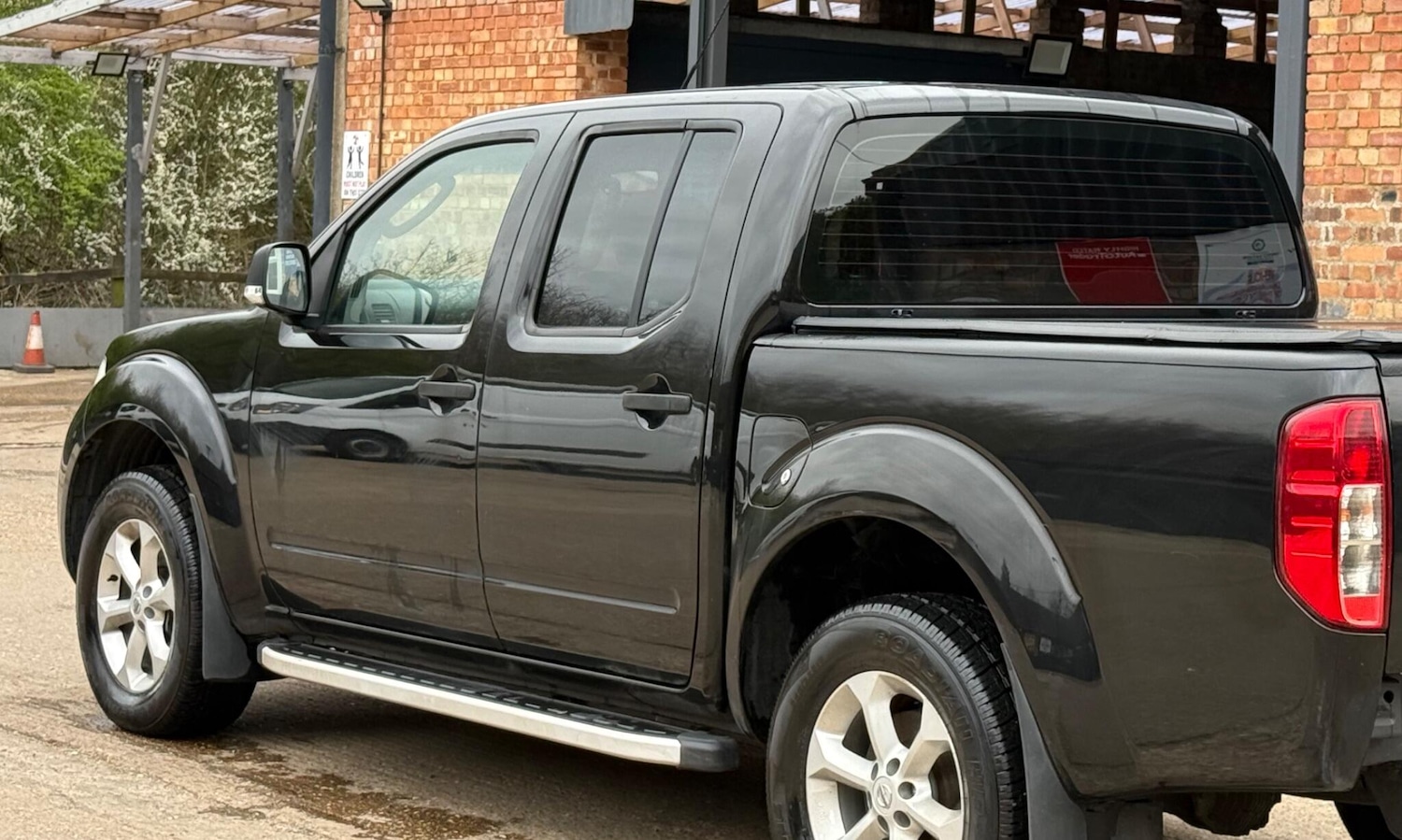 Used Nissan Navara 2015 for sale - 78003535: Photo 25