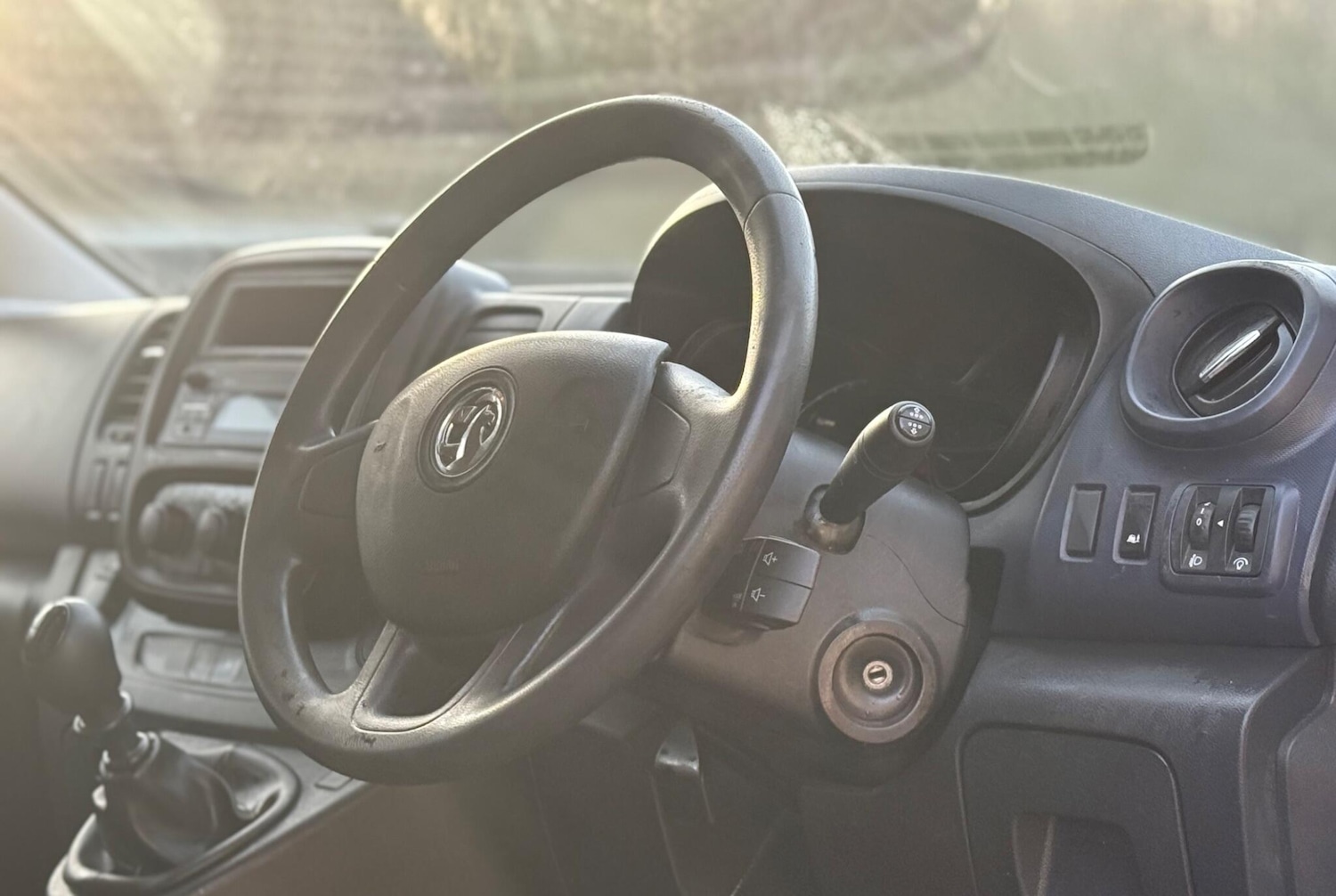 Used Vauxhall Vivaro 2016 for sale - 77516569: Photo 3