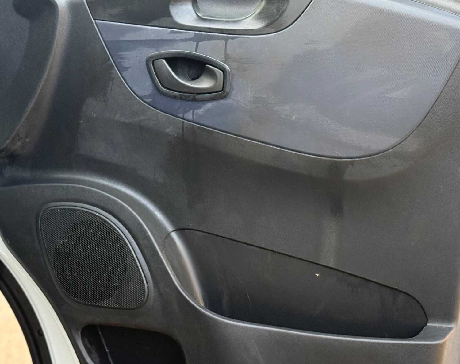 Used Vauxhall Vivaro 2016 for sale - 77516569: Photo 7