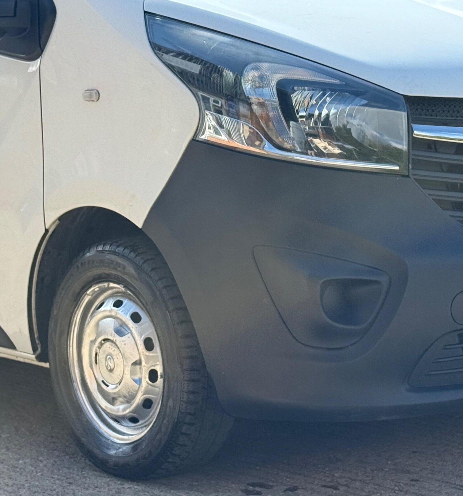 Used Vauxhall Vivaro 2015 for sale - 76653831: Photo 24