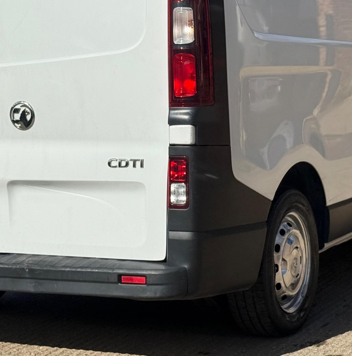 Used Vauxhall Vivaro 2015 for sale - 76653831: Photo 27