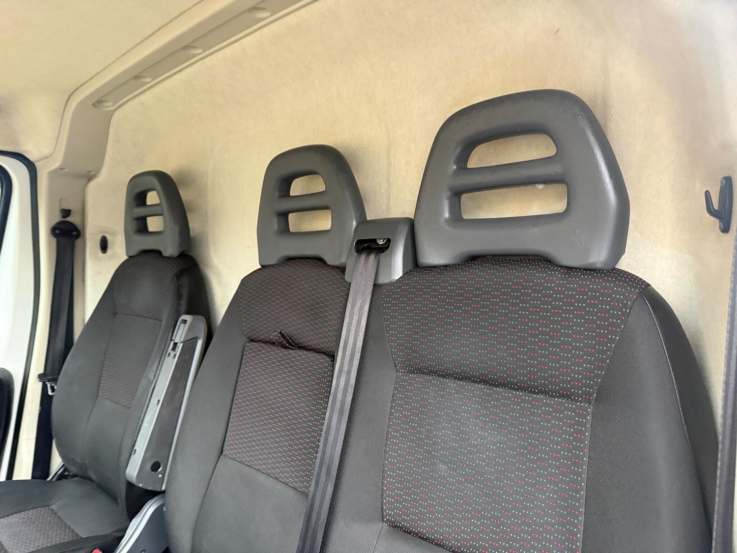 Used Peugeot Boxer 2017 for sale - 76748506: Photo 25