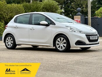 Used Peugeot 208 2016 for sale - 78488969: Photo