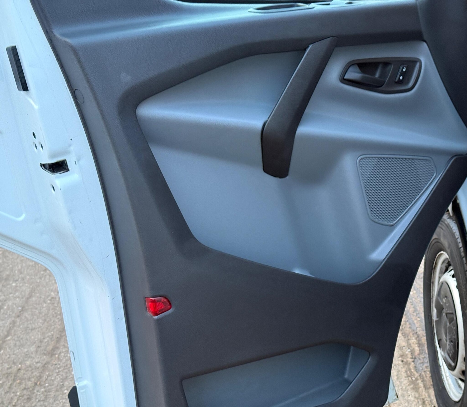 Used Ford Transit Custom 2017 for sale - 77312990: Photo 26