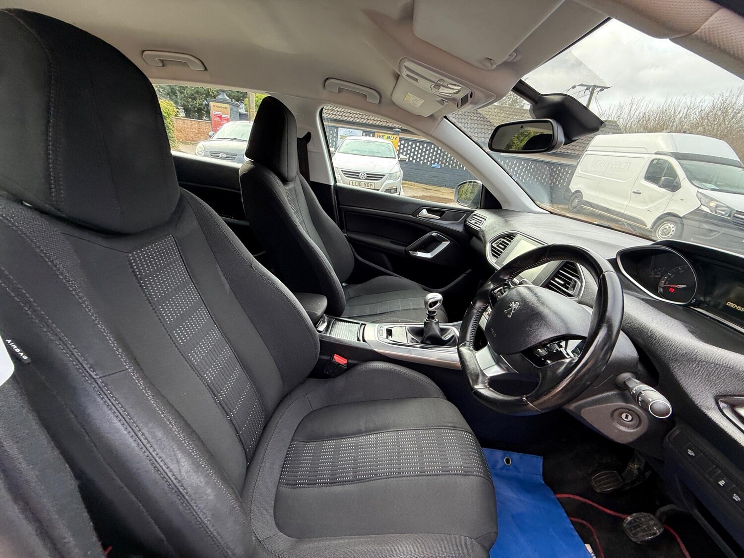 Used Peugeot 308 2016 for sale - 77520035: Photo 14