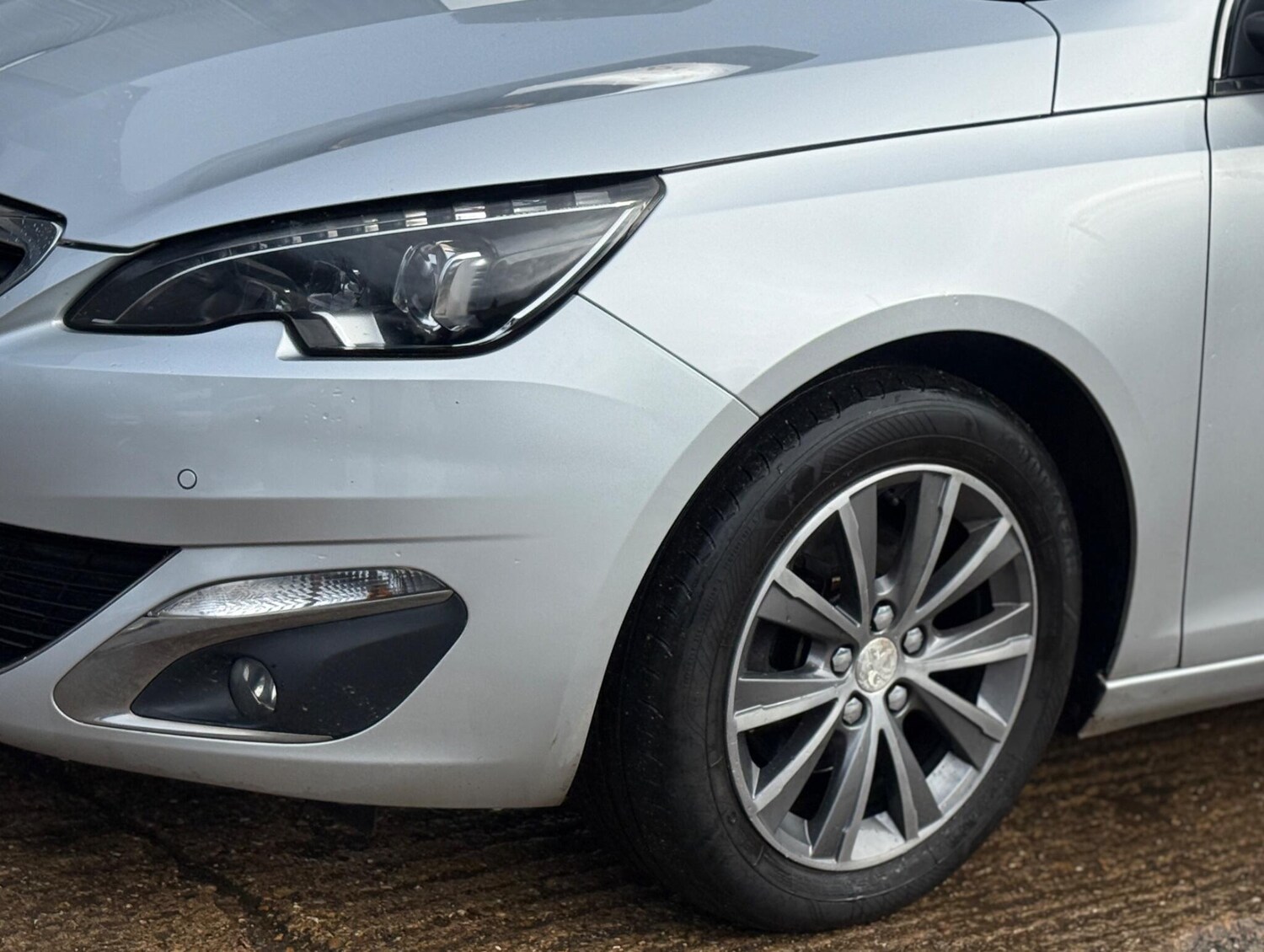 Used Peugeot 308 2016 for sale - 77520035: Photo 24