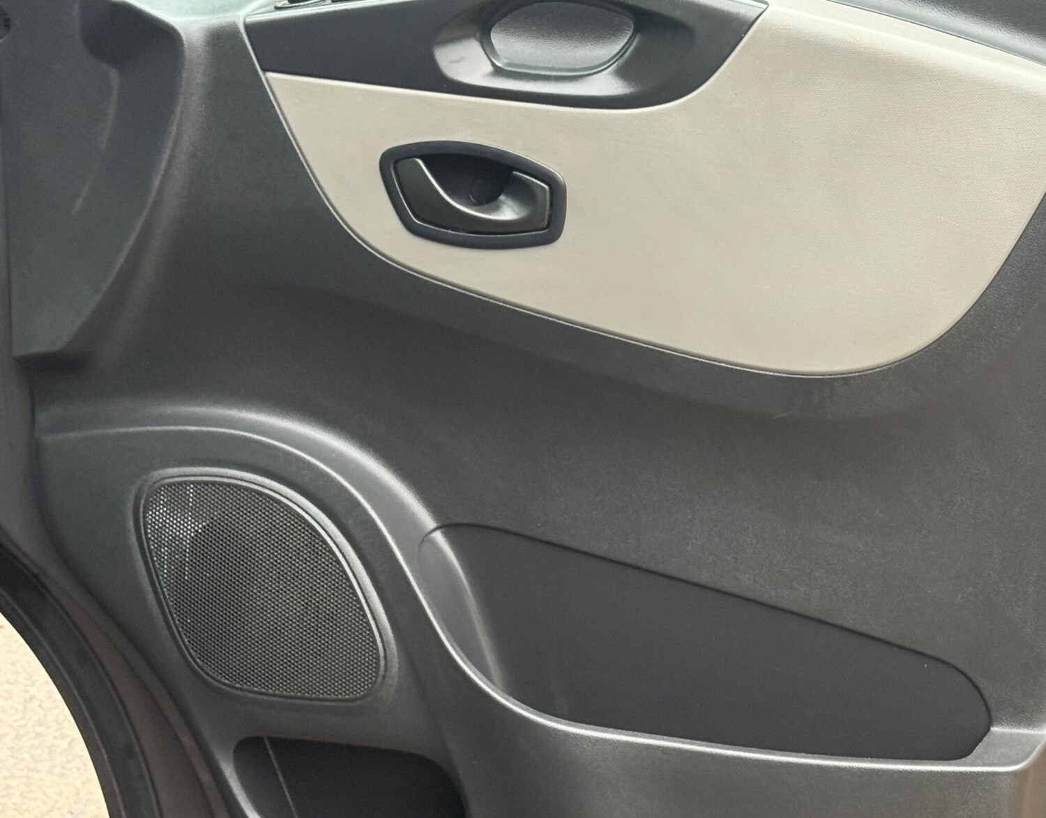 Used Renault Trafic 2015 for sale - 77403925: Photo 23