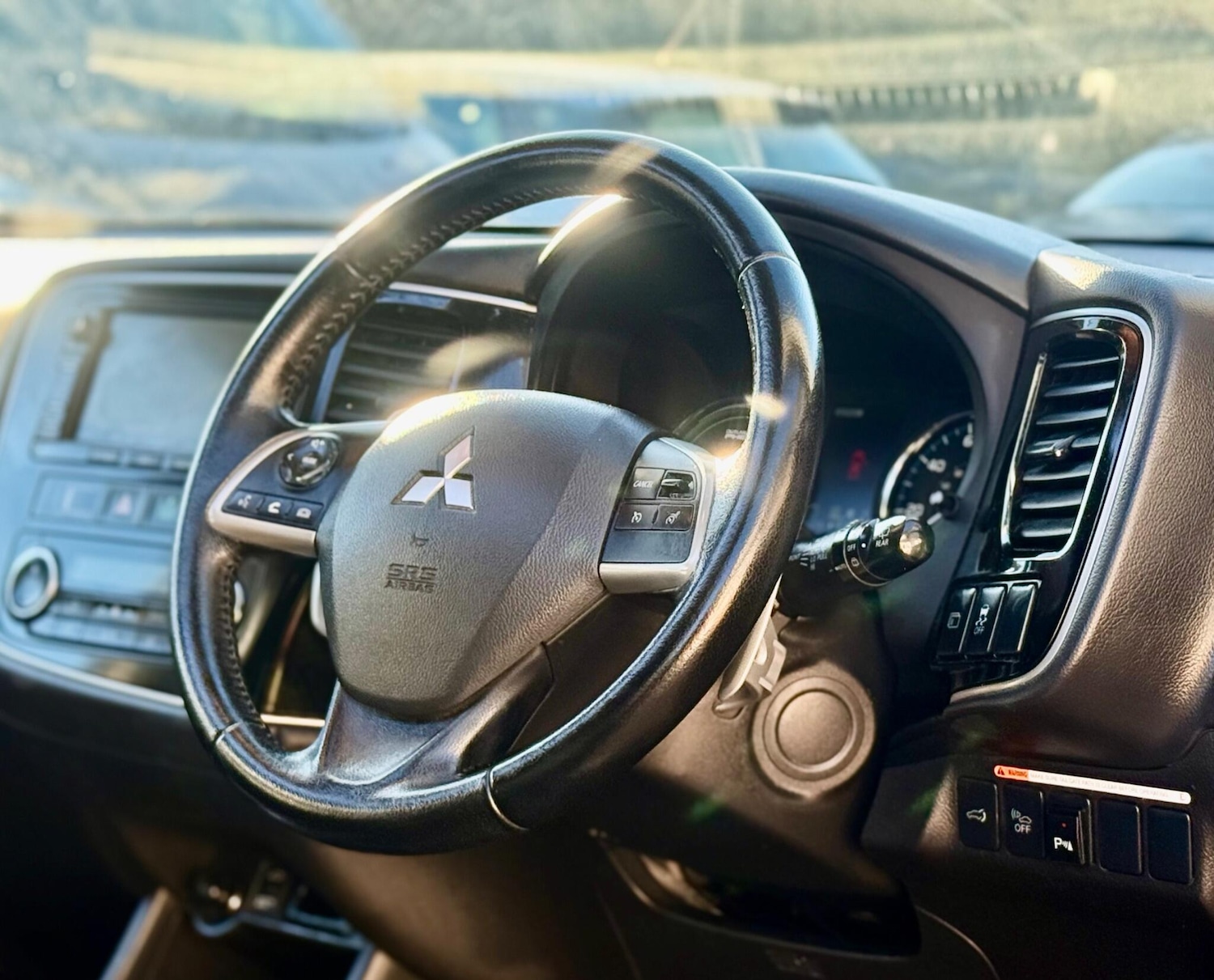 Used Mitsubishi Outlander 2015 for sale - 77718999: Photo 13