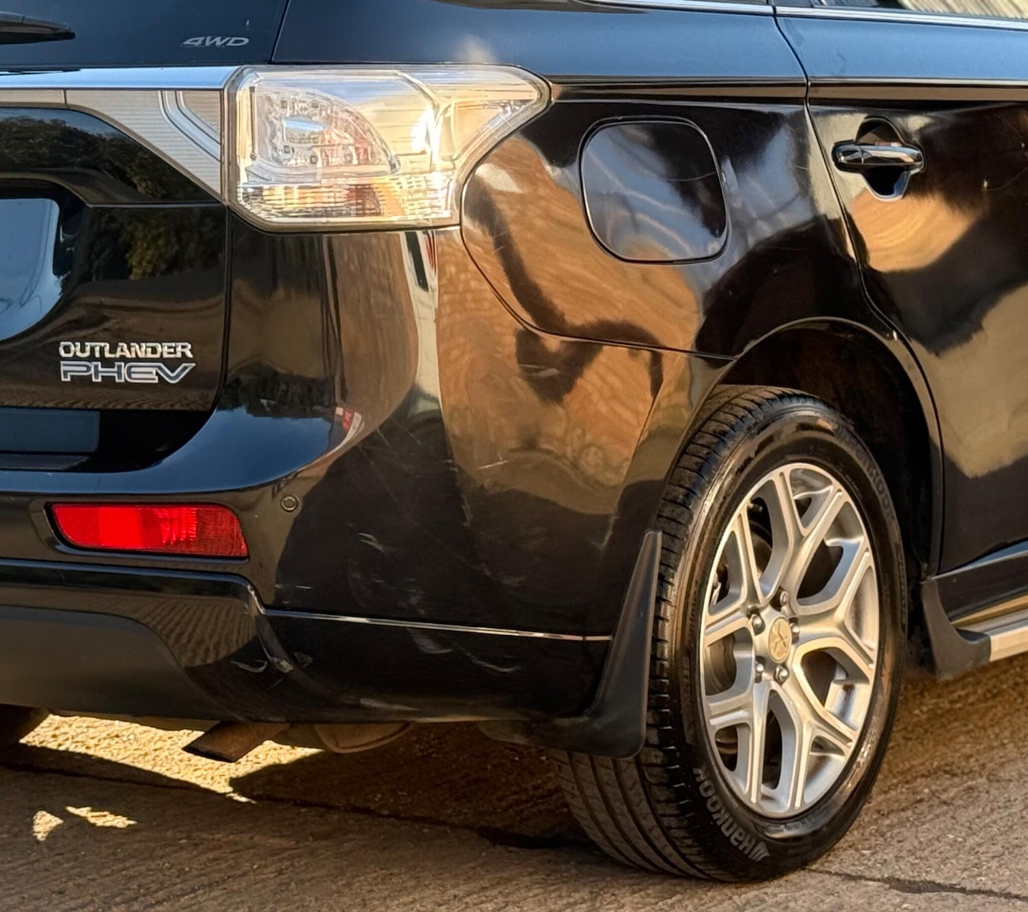 Used Mitsubishi Outlander 2015 for sale - 77718999: Photo 40