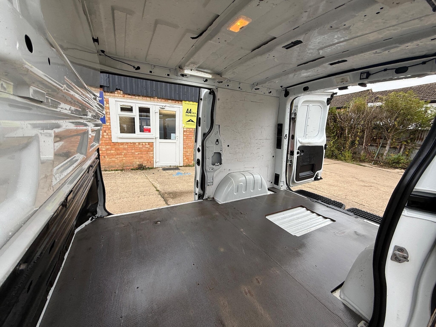 Used Vauxhall Vivaro 2016 for sale - 76292885: Photo 16