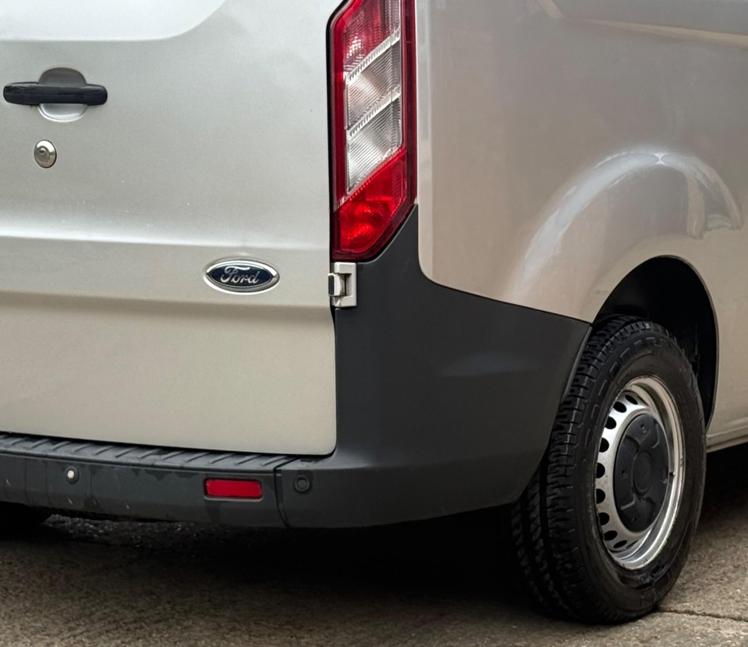 Used Ford Transit Custom 2016 for sale - 76077172: Photo 32