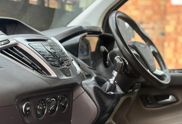 Used Ford Tourneo Custom 2017 for sale - 75676891: Photo 14